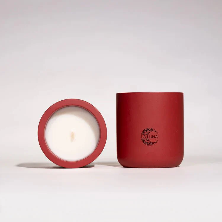 Brisbane Paris Rose & Sea Salt Scented Candle 220 Grams - Image 2